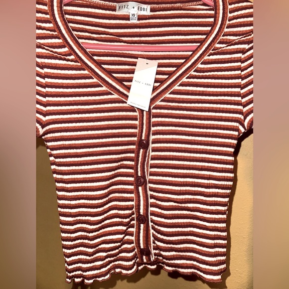 Buckle women’s/juniors crop top NWT - Picture 2 of 4